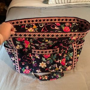 Vera Bradley tote with ditty bag. EUC‼️